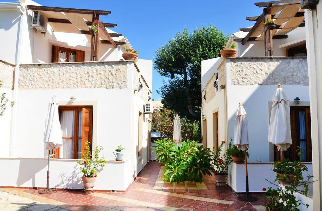 Potoula Apts Kato Daratso Ngoại thất bức ảnh